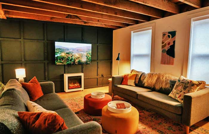 Livingston Manor Hamlet Home Living Room