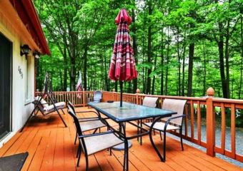 Locust Lake Village Chalet Deck