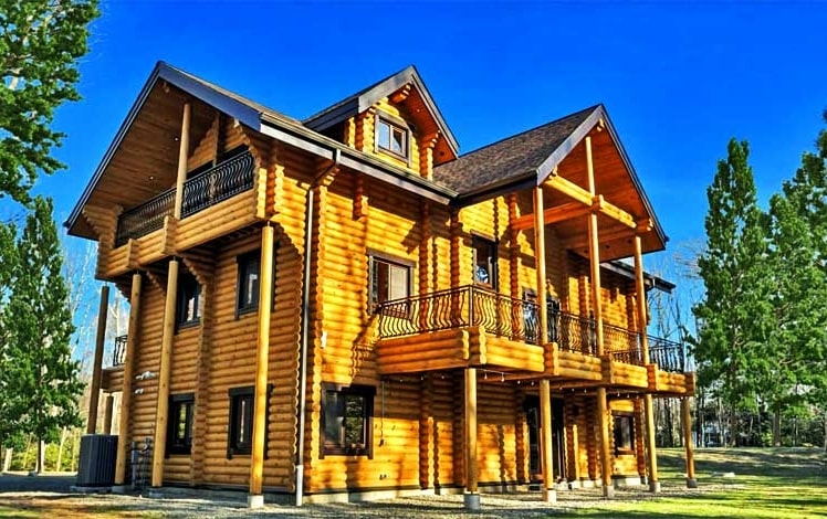 Log House Chalet Exterior