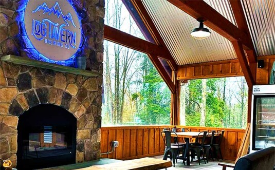Log Tavern Brewing Tafton Interior
