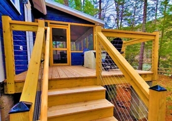 Luxurious River View Cabin deck