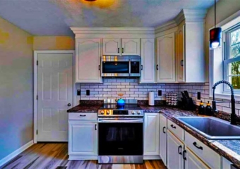 Luxury Retreat Kitchen