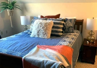 Maple Mountain Retreat master bedroom