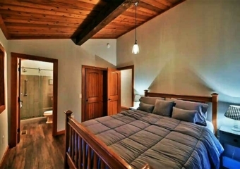 Modern Rustic 30 Acre Cabin Bedroom