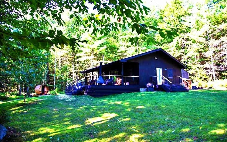 Mount Laurel Cabin Exterior