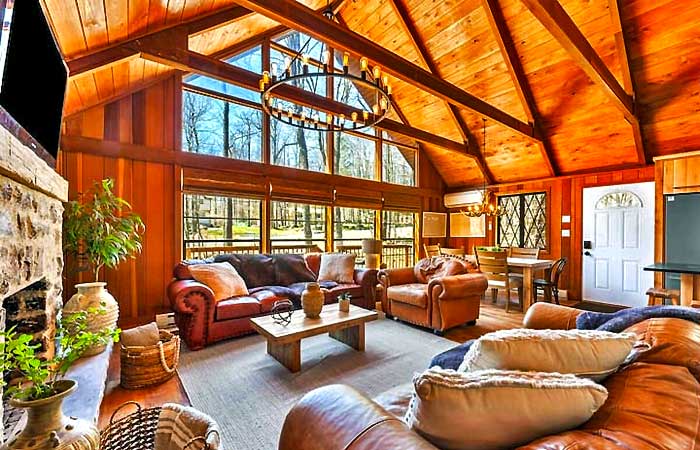 Mountain Chalet in Big Bass Lake Living Room