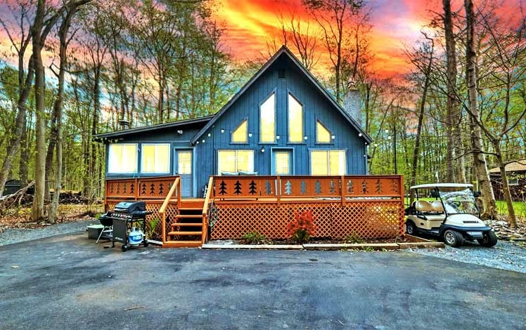 Mountain Chalet in Locust Lake Village Exterior