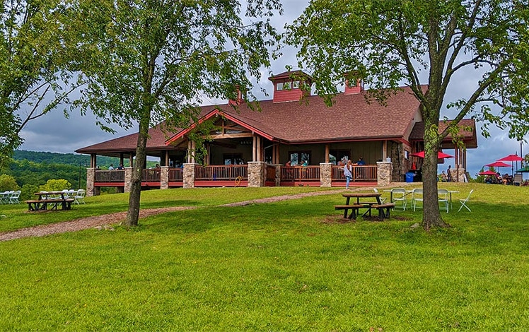 Mountain View Vineyard exterior of tasting room