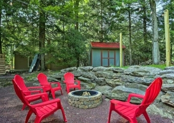 North Lake Cabin fire pit and chairs