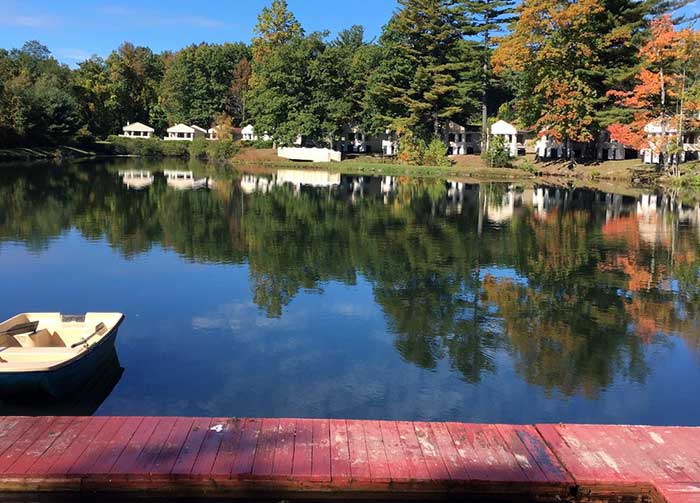 Paradise-Stream-Resort-lake-eden