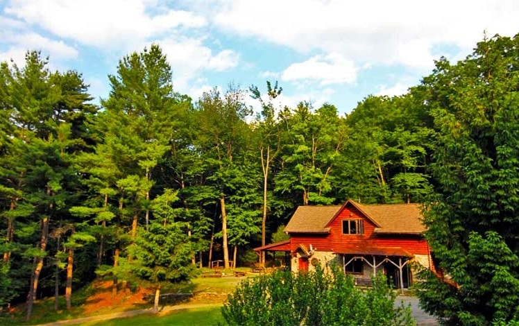 Paupack Private Lake Cabin Exterior