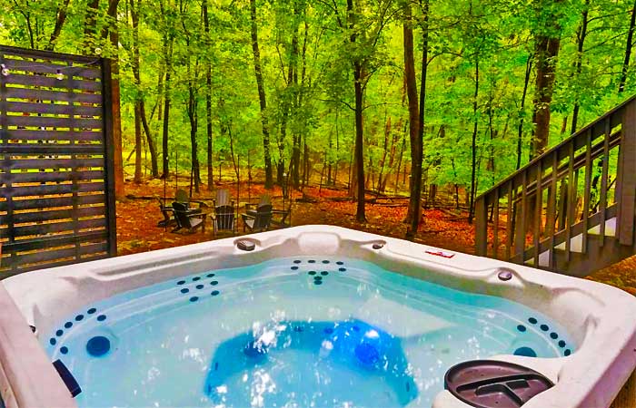 Penn Estates Retreat Hot Tub