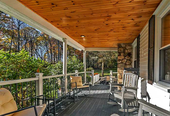 Pine Hill Lodge Porch