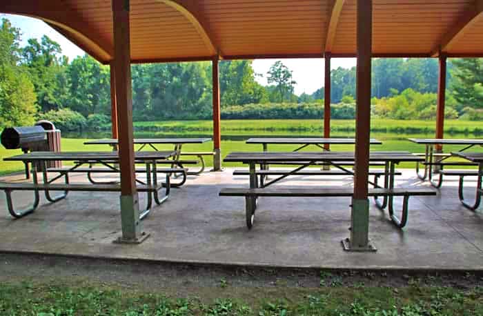 Pinebrook Park picnic tables