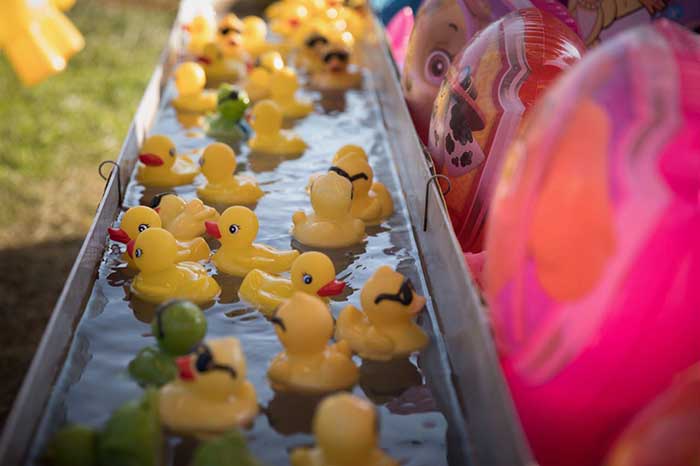 Pocono-Mountain-Carnival-rubber-ducks-game