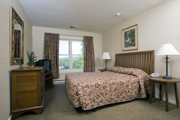 Pocono-Mountain-Villas-by-Exploria-guest-rooms