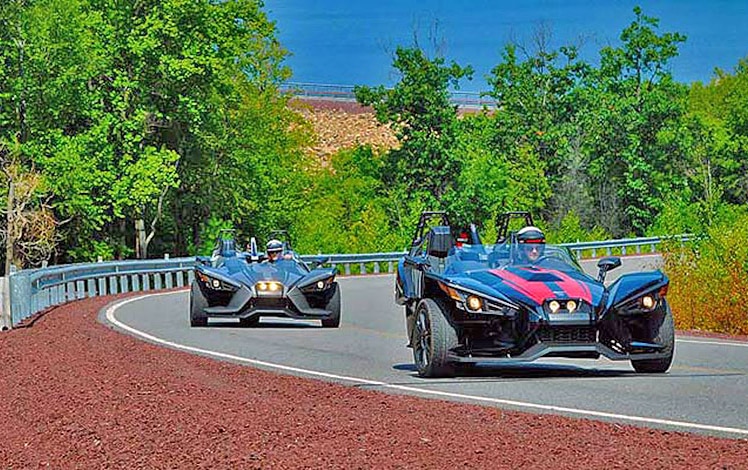 Pocono-Slingshot-Rentals-2-cars-on-the-road