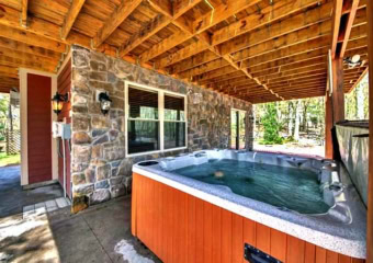 Red Rock Hot Tub