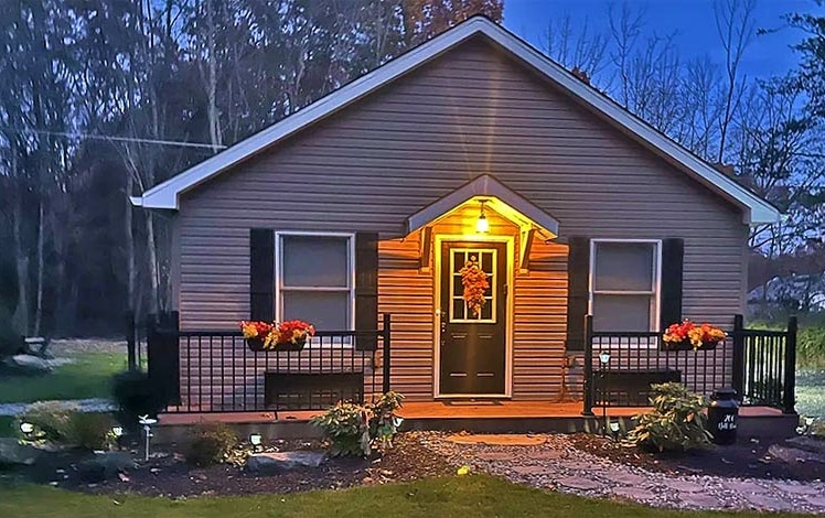 Reeders Pocono Cottage exterior