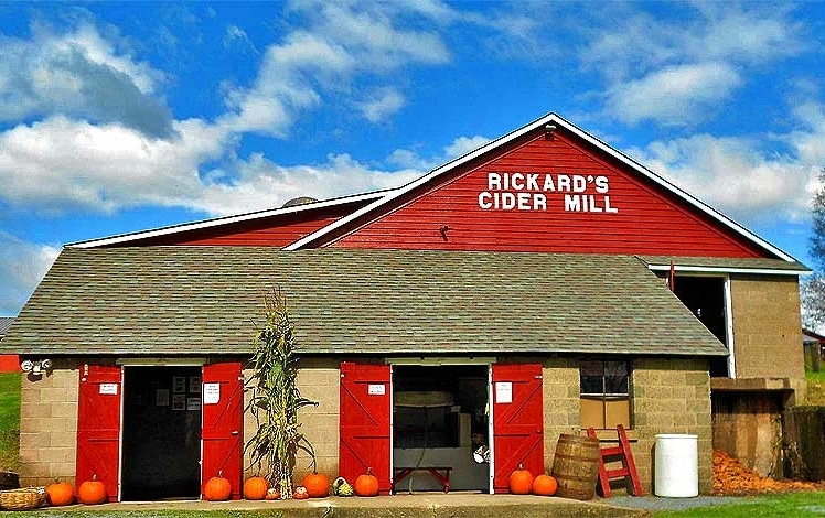 Rickard’s Cider Mill Exterior