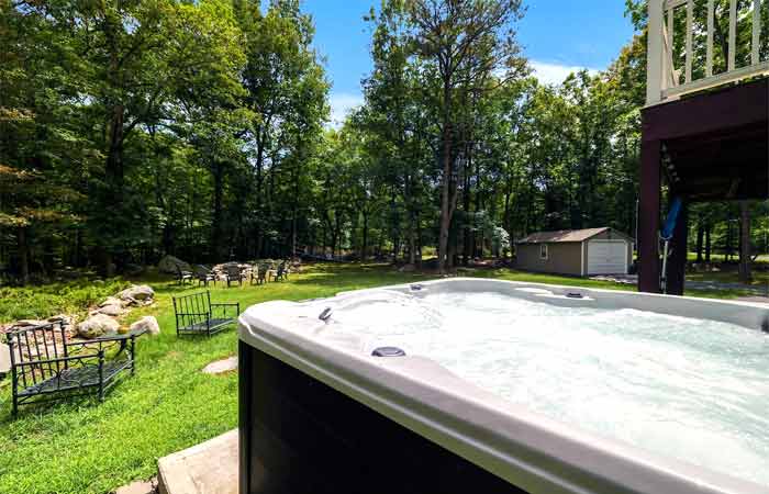 River Edge Chalet Hot Tub