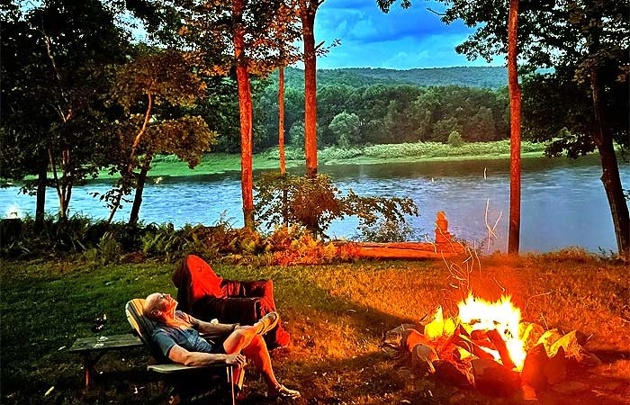 River House Getaway Fire Pit