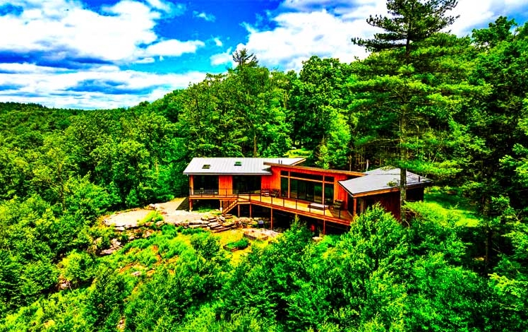 Riverbend Exterior