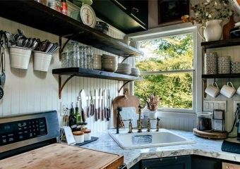Riverside Cabin Kitchen 2