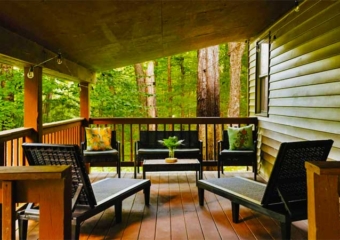 Rockpine Cabin Deck