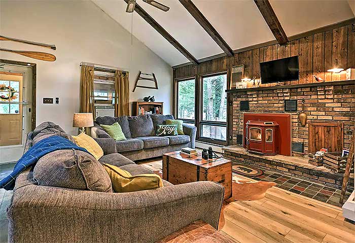 Rustic Hideaway with Lake Access living room