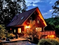 Sawkill Creek Cottage exterior at night