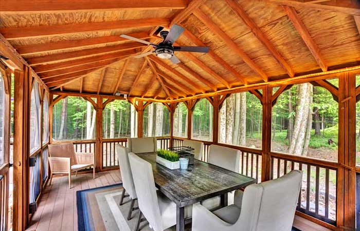 Secluded Pocono Ranch Screened-In Porch