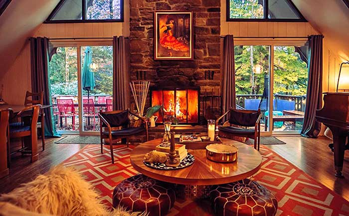 Sedgwick Chalet great room, deck, dining table