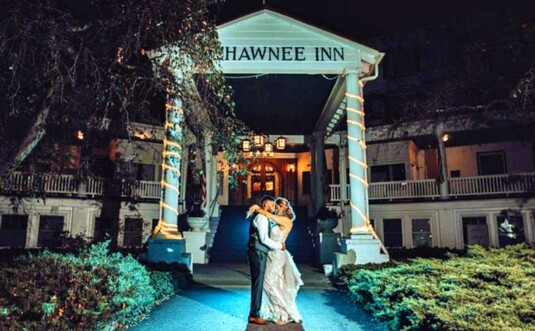 Shawnee Inn and Golf Resort Wedding couple at entrance