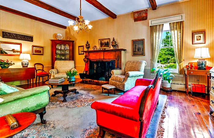 Snowbird Farm Living Room