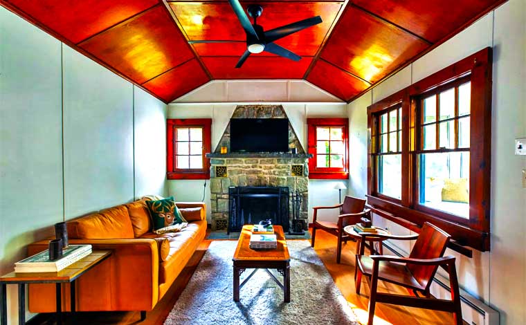 Soaring Pines Living Room