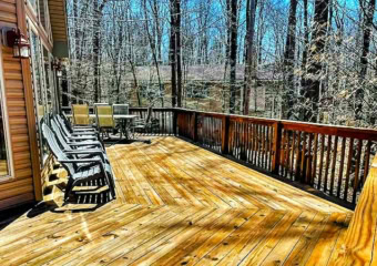 Stunning Big Bass Chalet Deck