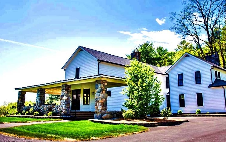 Sylvan Ridge Farmhouse Exterior
