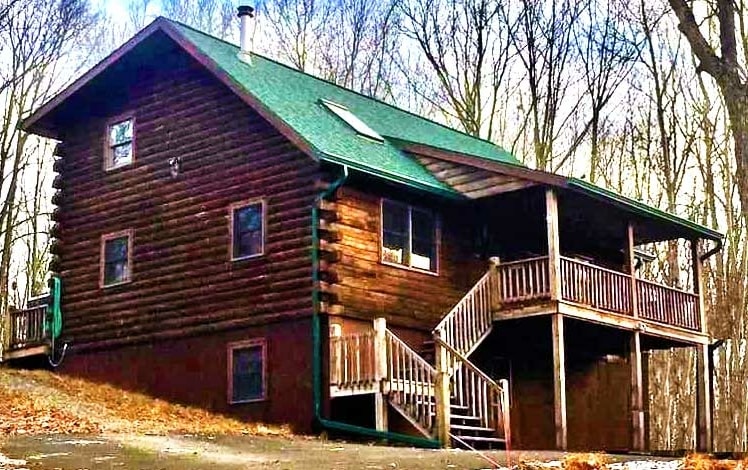 Tamarack Cabin Exterior