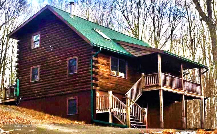 Tamarack Cabin Exterior