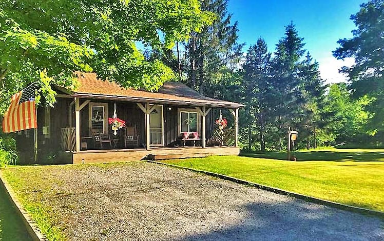 Cabin on DeBruce Exterior