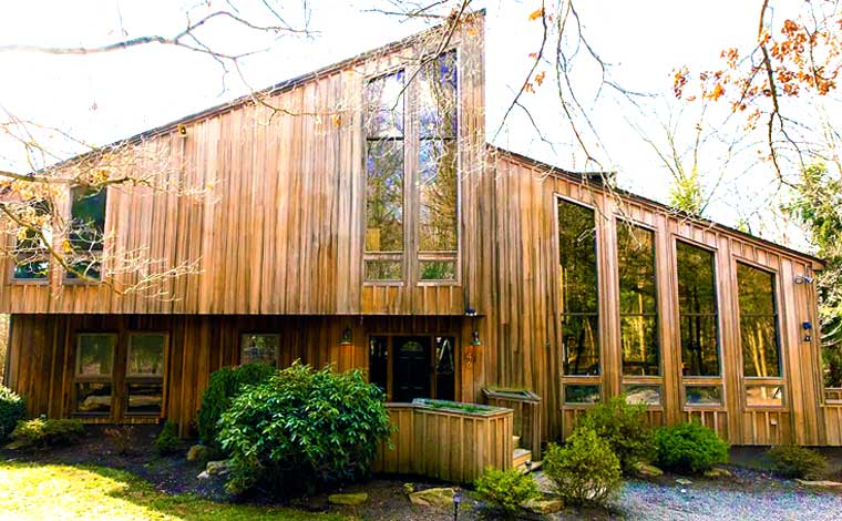 The Cedar Retreat chalet exterior