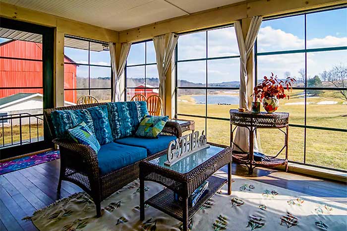 The Farmhouse at Boyds Mills screened in porch