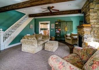 The Farmhouse at Boyds Mills living room