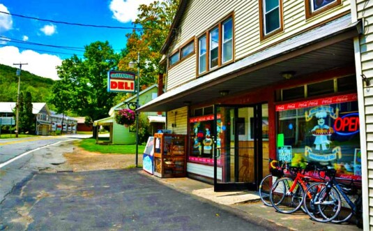 The Grahamsville Deli Exterior