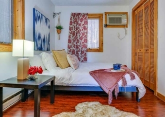 the lake chalet bedroom