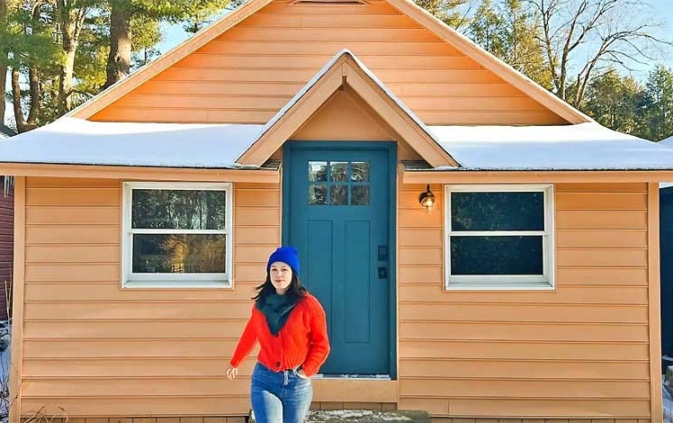 The Peach Cottage exterior front