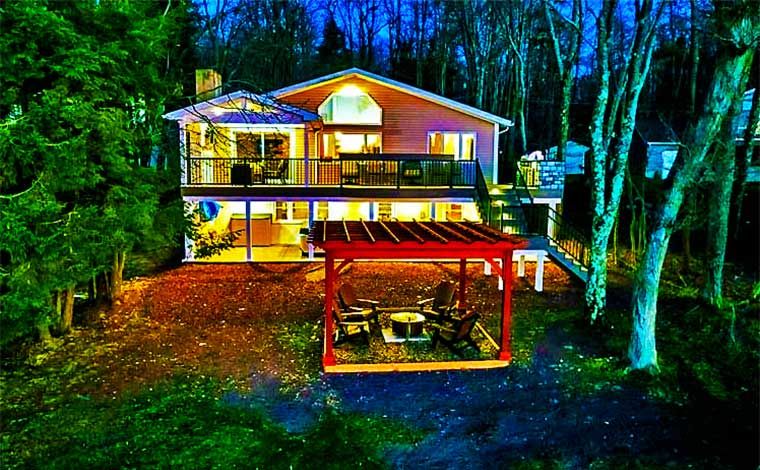 The Pines at Arrowhead Lake Exterior 2