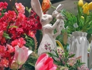 The Potting Shed flowers and rabbit sculpture