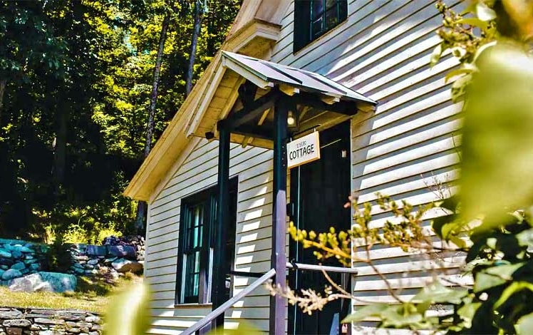 The Starling Cottage front exterior